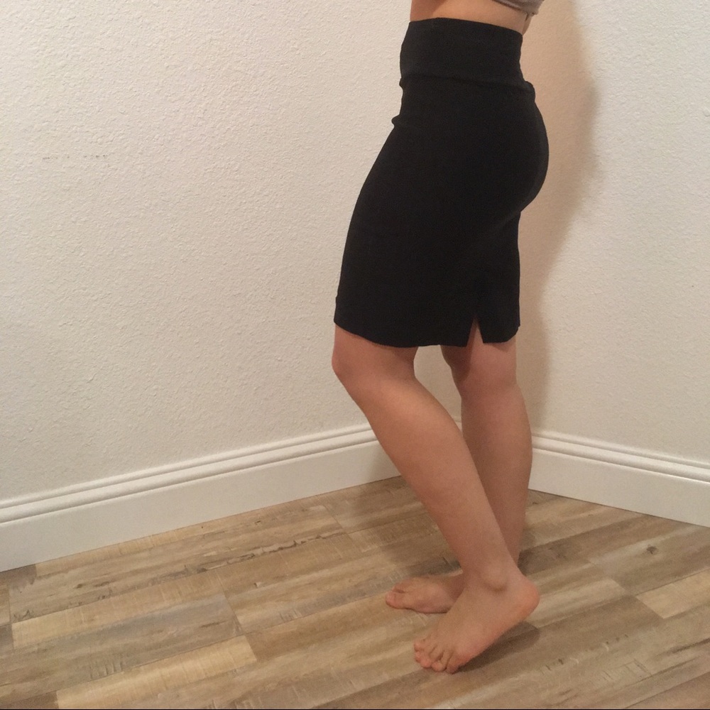 Black pencil skirt